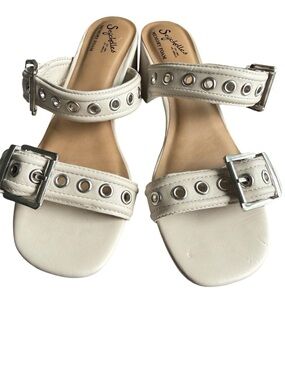 Seychelles block heel sandals with buckles in cream 8.5